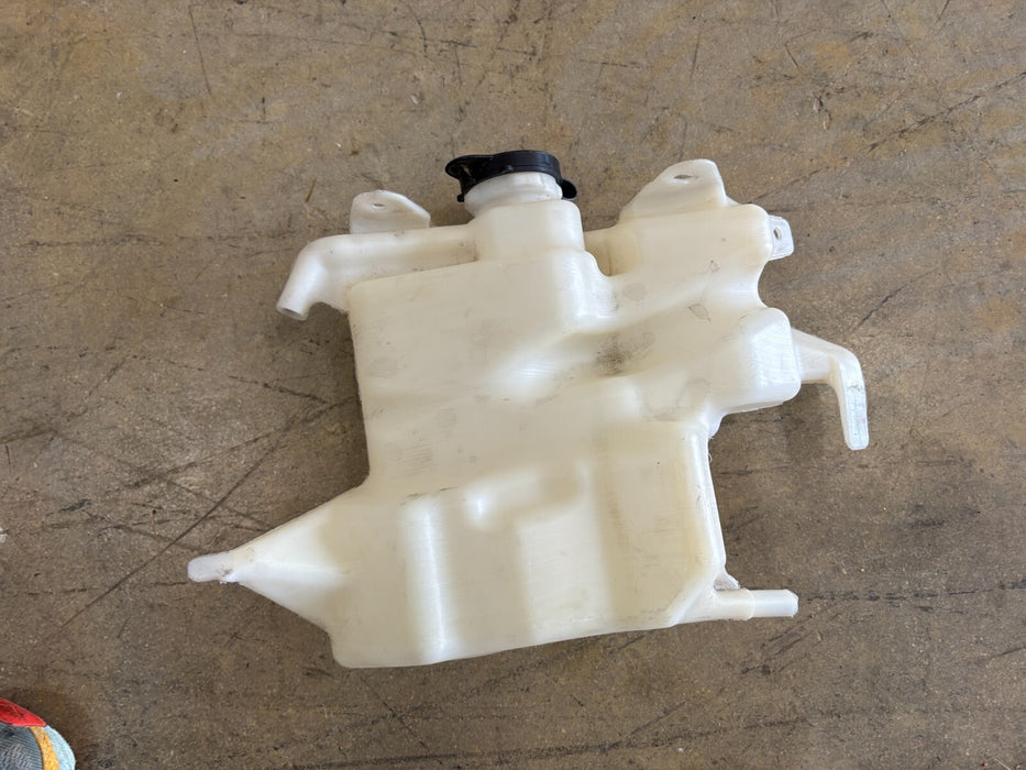 2008-2017 Acadia, Enclave 3.6L Radiator Coolant Reservoir Bottle #23159167 OEM