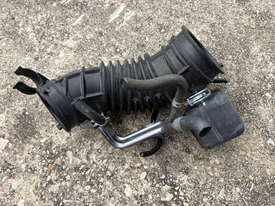 2007-2011 Honda CRV Air Intake Hose AFT32 Air Cleaner Tube Filter OEM
