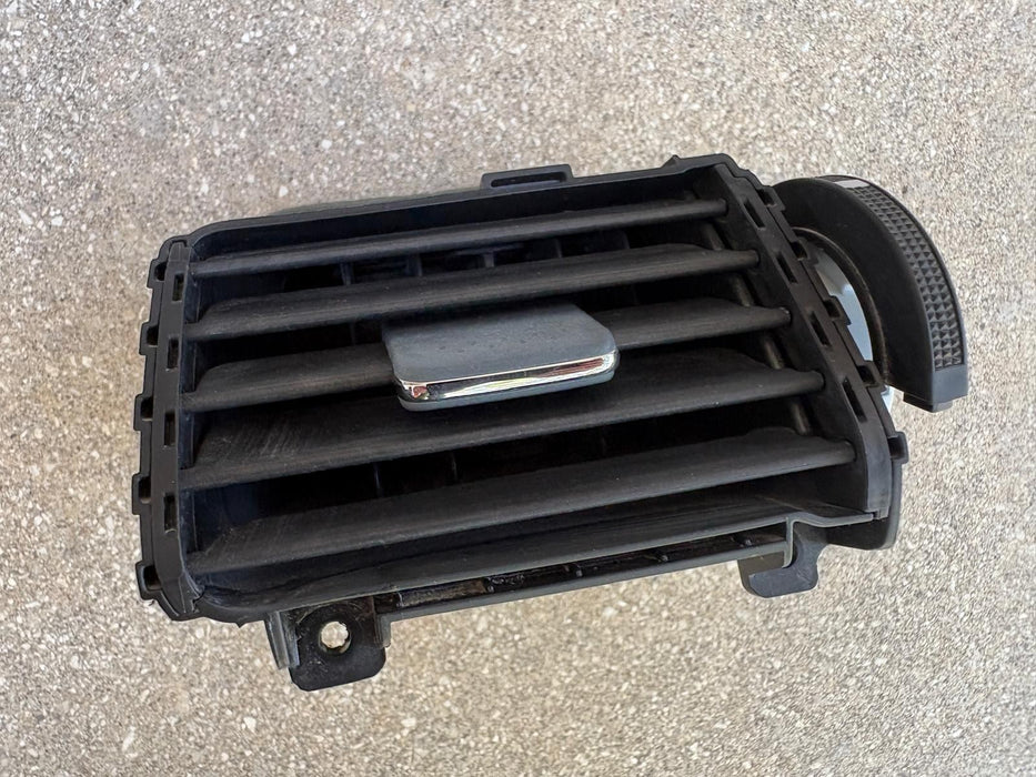 2016 - 2022 HONDA PILOT DASH LEFT SIDE OUTER AIR VENT GRILLE COVER OEM 77630TG7