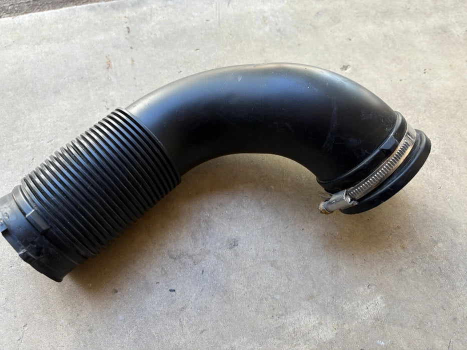 OEM, 2011-2016 Chevy Cruze 1.8L, Air Cleaner Outlet Duct #13254591