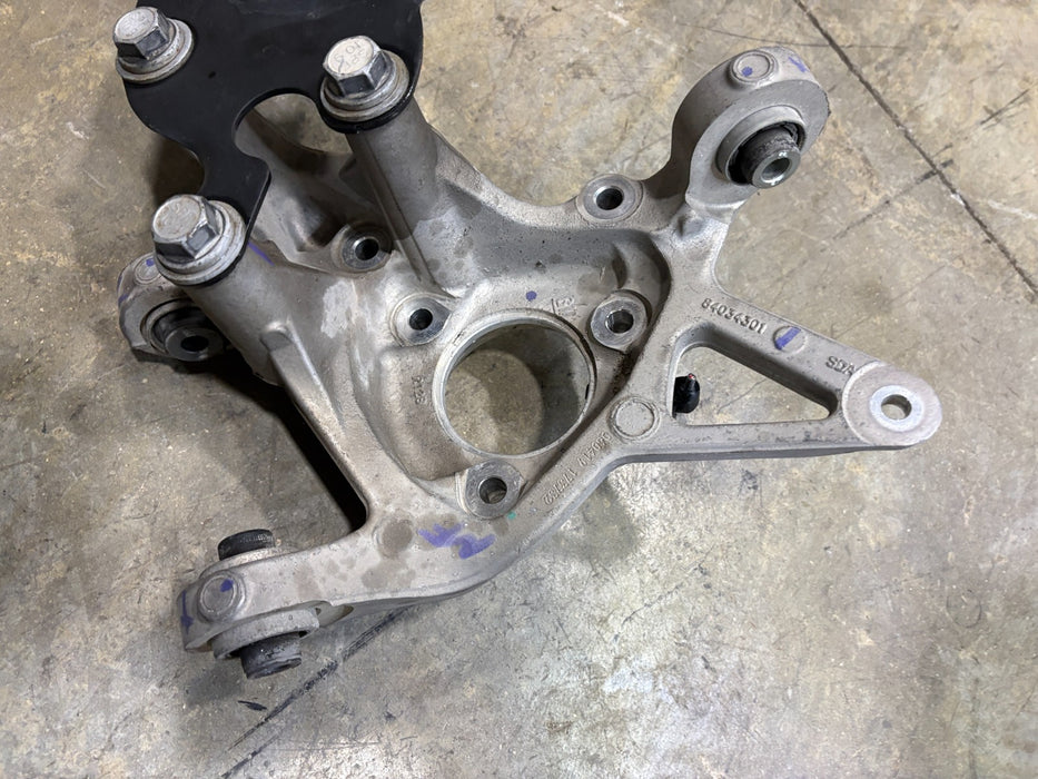 2018-2024 EQUINOX FWD REAR RIGHT SIDE SPINDLE KNUCKLE WHEEL HUB OEM 84034301