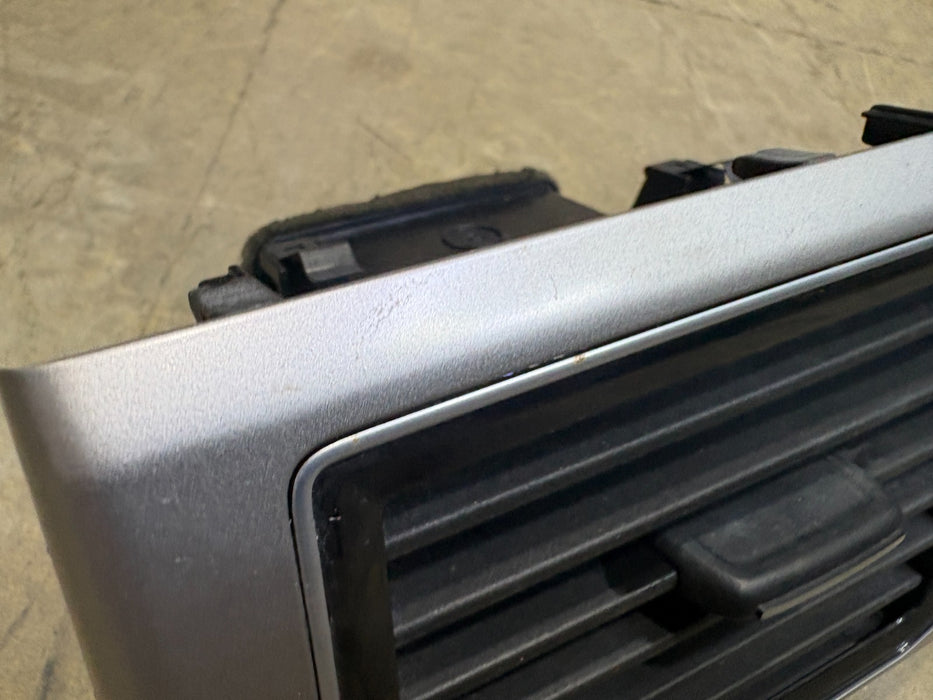 2018-2023 VOLKSWAGEN ATLAS FRONT DRIVER SIDE AIR VENT 3CN819703 OEM