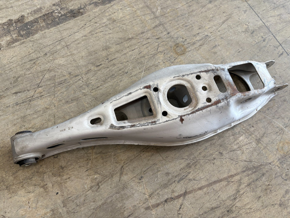 2018-2023 Chevy Equinox Rear Lower Control Arm Left or Right Side OEM #84059879