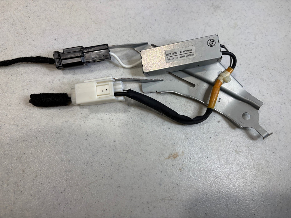 2015 - 2021 LEXUS NX200T ANTENNA AMPLIFIER MODULE UNIT OEM 86300-78020