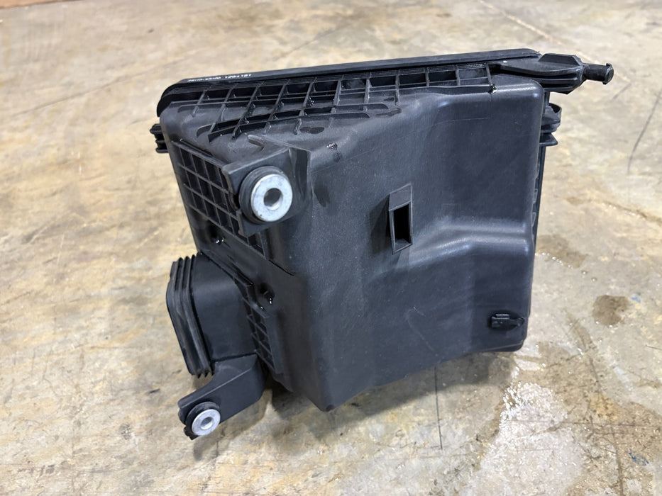2011 - 2015 Hyundai Sonata 2.4L HYBRID Air Cleaner Filter Box Assy 28110-4R100