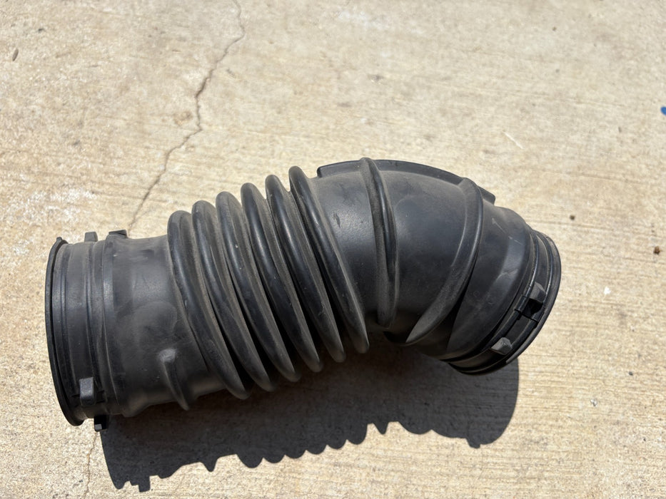 2014-2019 Kia Soul Air Intake Inlet Hose 2.0L, OEM #28140-B2100