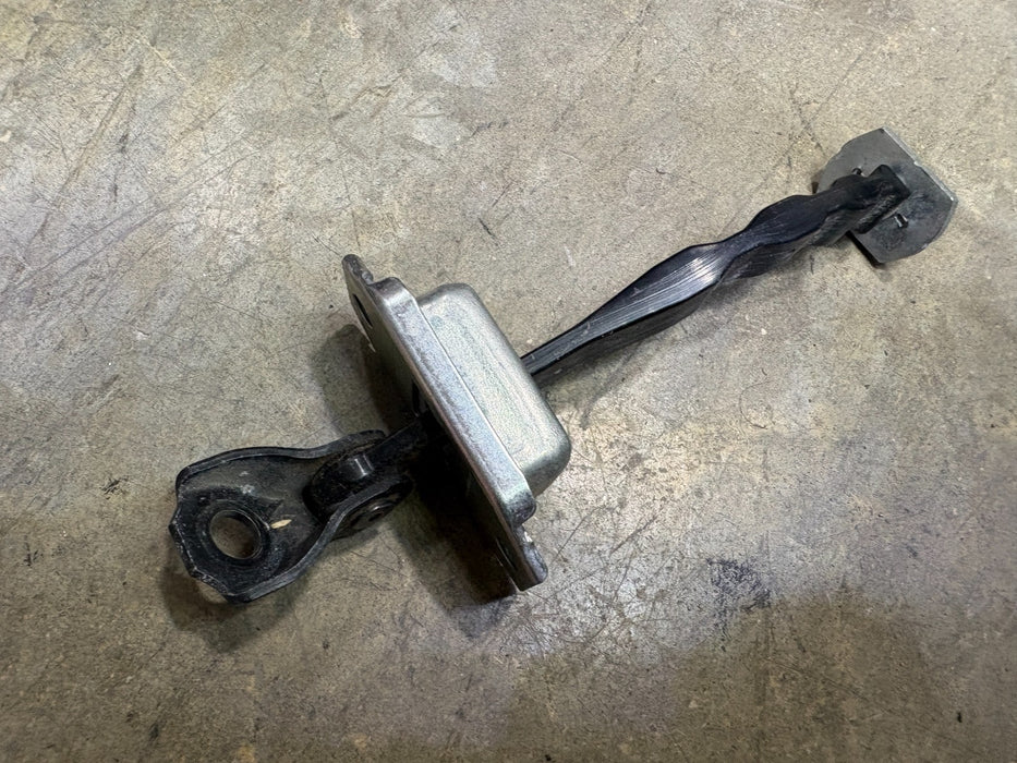 2014 - 2020 NISSAN ROGUE REAR LEFT SIDE DOOR CHECK STRAP STOPPER OEM