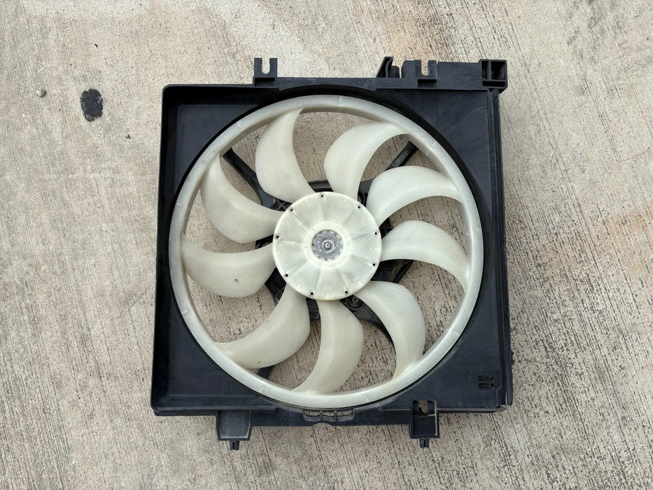 2015, 2016, 2017 Subaru Crosstek XV 2.0L, Radiator Cooling Fan Motor & Shroud