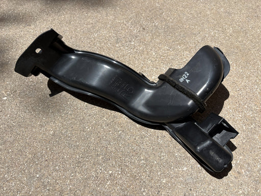 2018 - 2024 Nissan Kicks Air Intake Hose Inlet Tube Duct Assembly Center Lower
