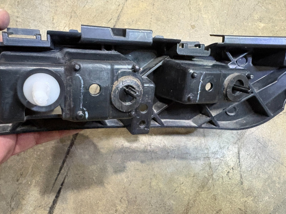 2019 - 2024 FORD EDGE LEFT REAR BUMPER MOUNT SUPPORT BRACKET OEM KT4B17D949A