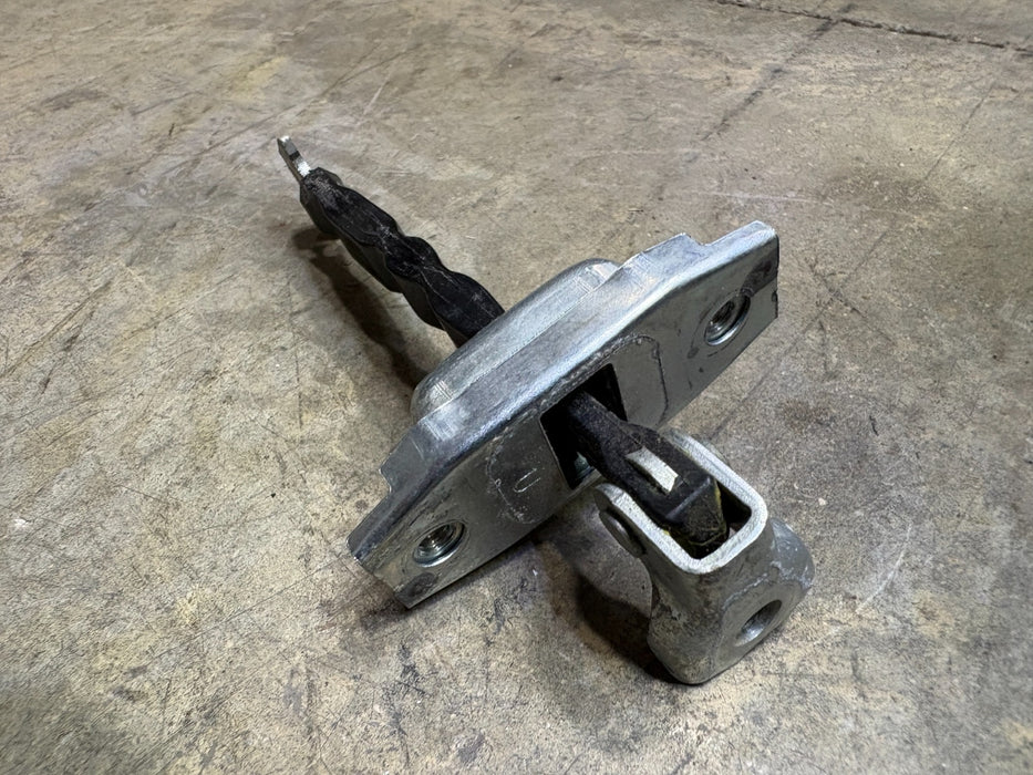 2014-2018 TOYOTA COROLLA FRONT RIGHT DOOR CHECK STRAP STOPPER OEM