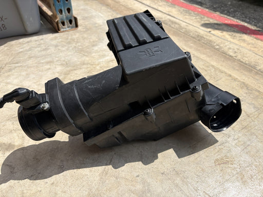 2009-2017 Volkswagen CC Air Cleaner Box Assembly 2.0L 1K0129607AG OEM