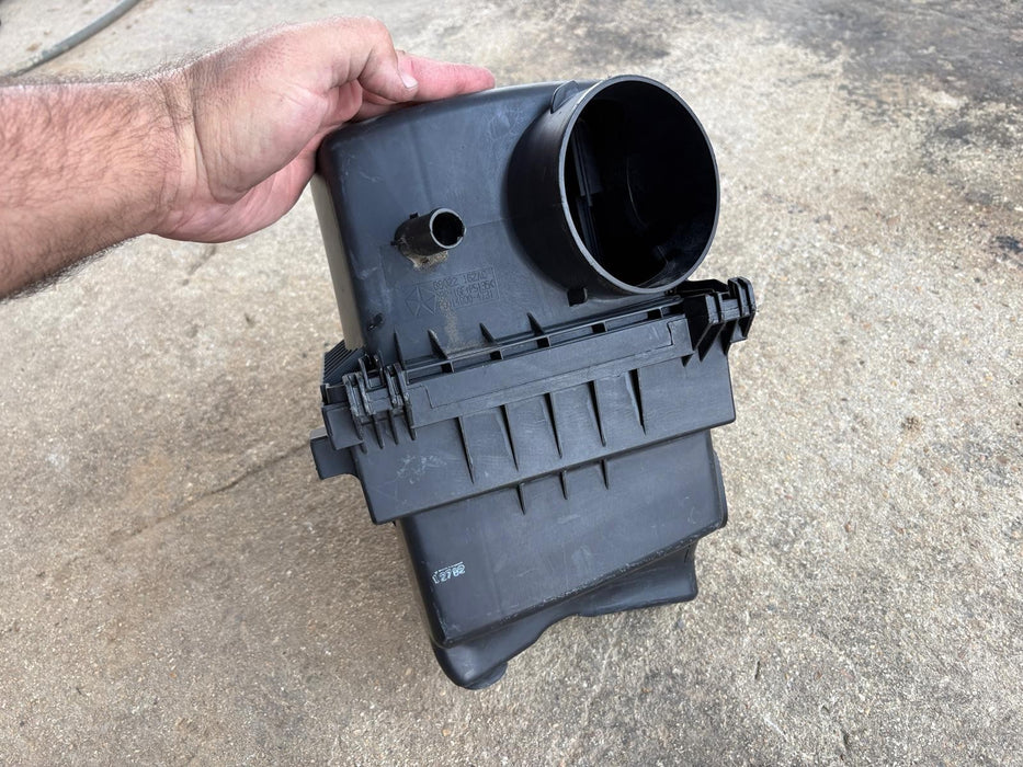 2011-2022 Jeep Grand Cherokee 3.6L Air Cleaner OEM