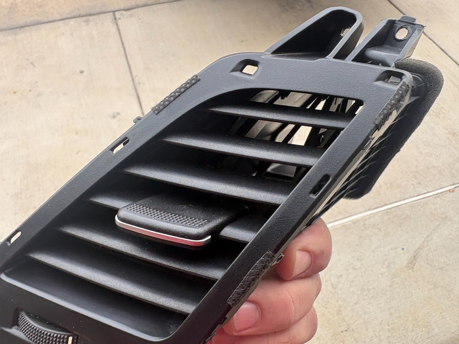 2014-2016 HYUNDAI ELANTRA RIGHT DASHBOARD VENT 97420-3XAA0 OEM