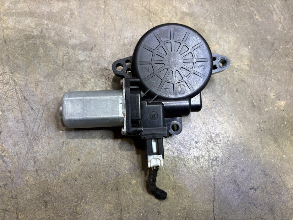2014 - 2021 MAZDA 6 FRONT RIGHT SIDE DOOR WINDOW REGULATOR MOTOR OEM