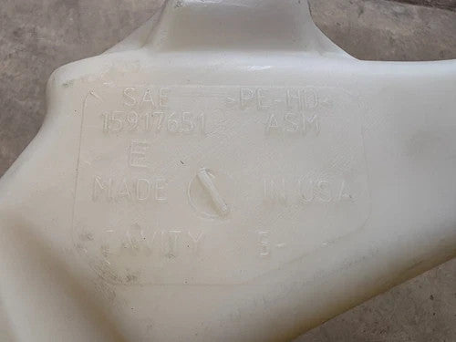 OEM, 2007-2014 Escalade, Yukon, Tahoe WINDSHIELD WASHER RESERVOIR #20999331