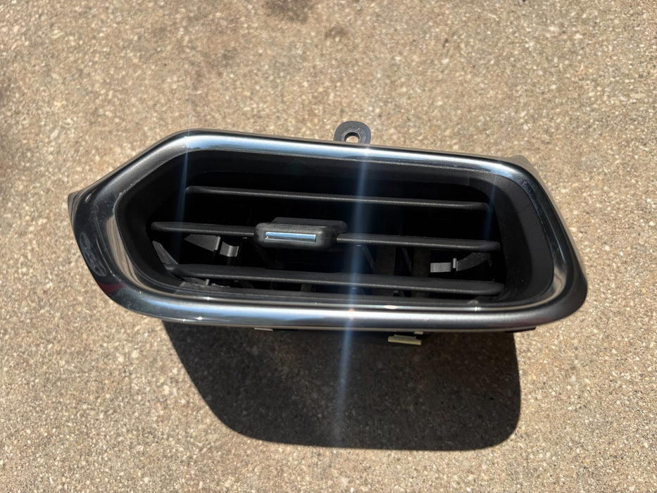 2018-2023 CHEVROLET EQUINOX DASHBOARD RIGHT VENT GRILLE 22953483 OEM