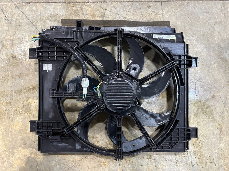 2015-2019 NISSAN SENTRA 1.8L Radiator Cooling Motor Assembly OEM