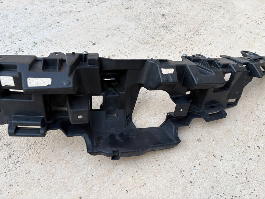 2020 - 2022 TOYOTA COROLLA FRONT UPPER BRACKET GRILLE OEM