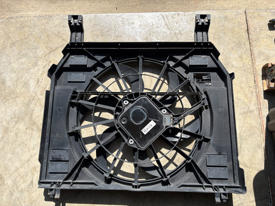 2013-2017 RANGE ROVER 5.0L 4X4 FAN MOTOR RADIATOR OEM CPLA-19E735-AB