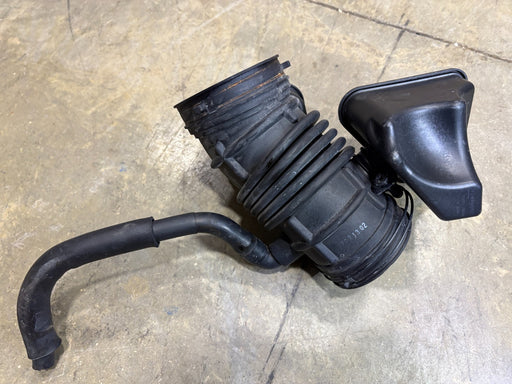 2013-2019 HYUNDAI SANTA FE 3.3 FWD ENGINE AIR CLEANER INTAKE HOSE TUBE PIPE OEM