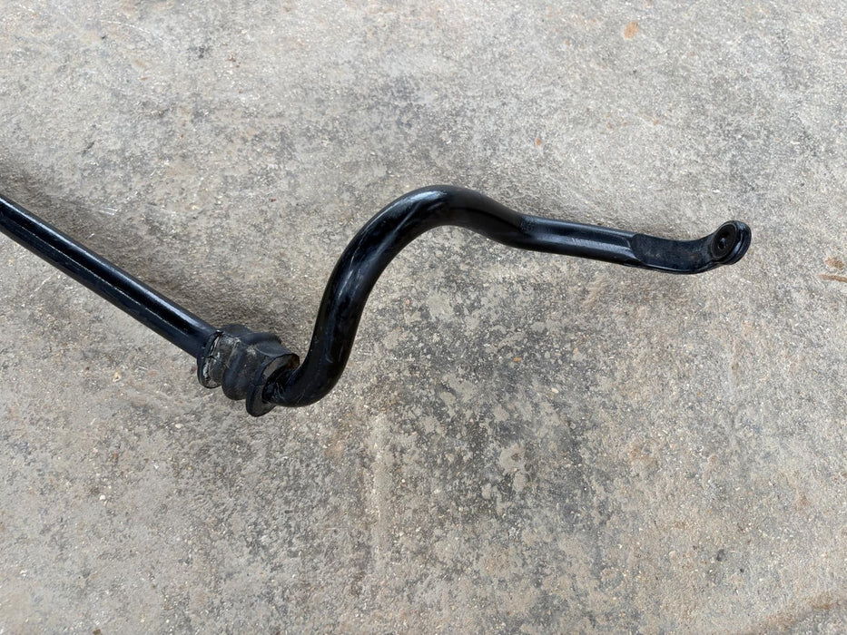 2018-2024 NISSAN KICKS STABILIZER FRONT ANTI ROLL SWAY BAR OEM