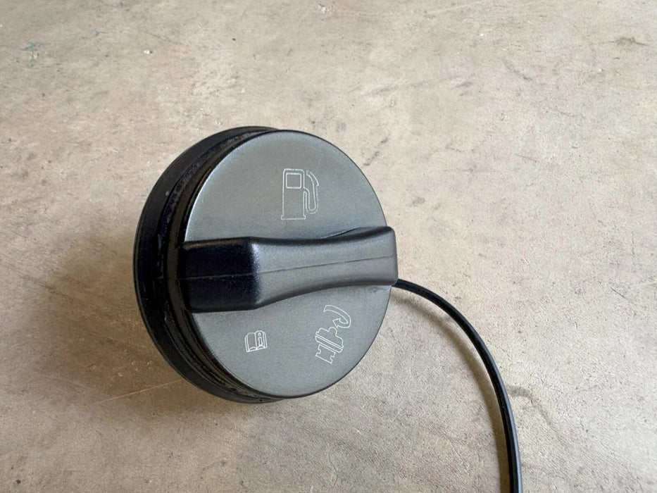 OEM 2008-2012 Chevrolet Chevy Malibu Gas Fuel Filler Cap Lid with Tether