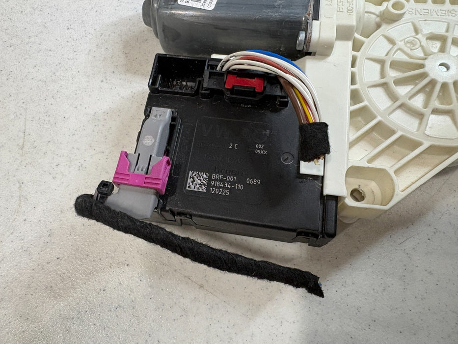 2009-2017  VOLKSWAGEN CC FRONT RIGHT PASSENGER DOOR WINDOW MOTOR OEM