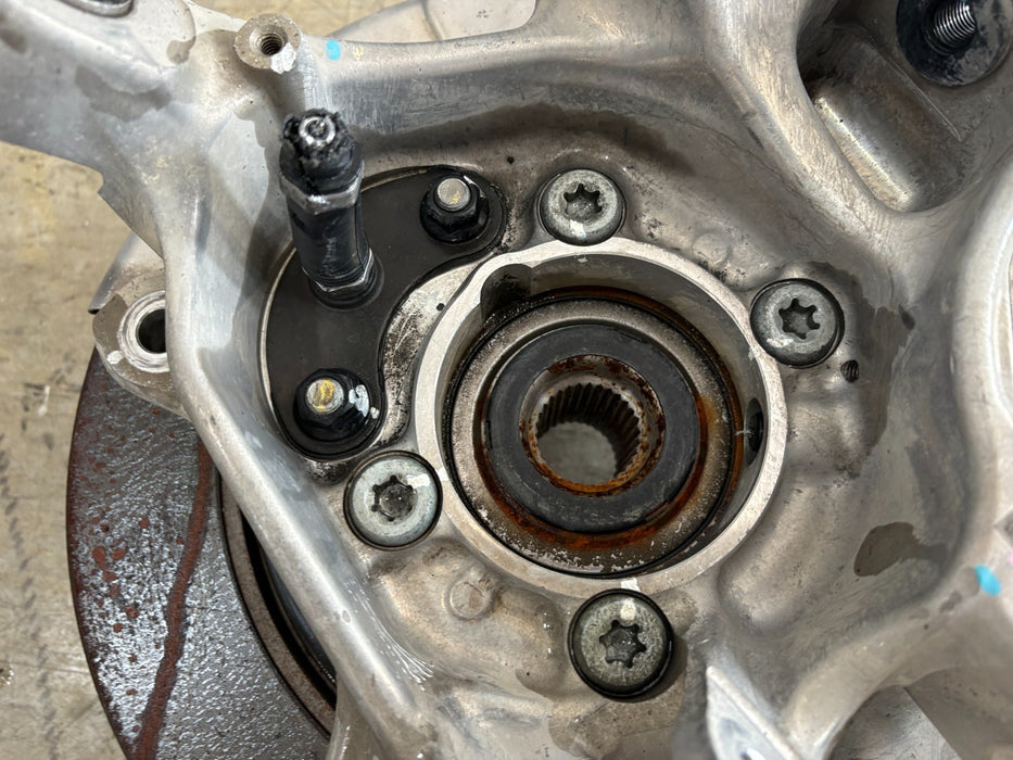 2019-2023 Genesis G70 & Kia Stinger REAR LEFT DRIVER SIDE SPINDLE KNUCKLE HUB