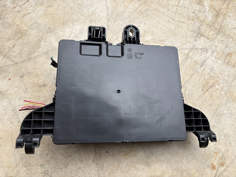2010-2011 Buick LaCrosse Fuse Box Relay Junction Unit 2590166104 OEM