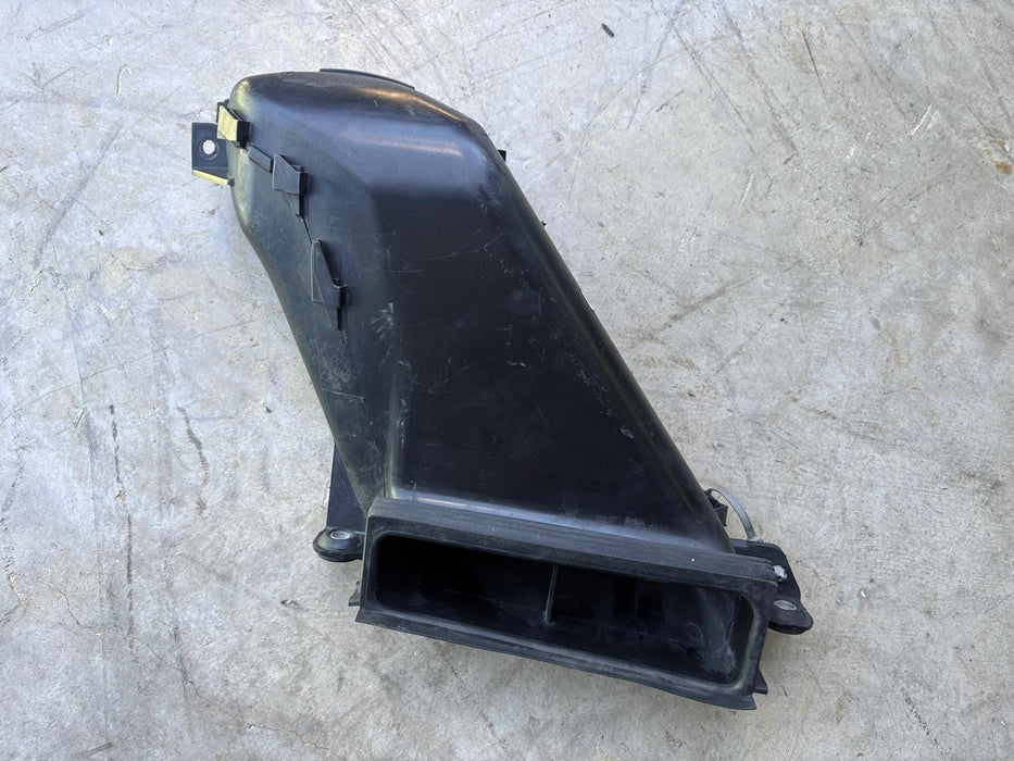 2019 - 2024 Ford Edge Intake Duct Hose Air Cleaner 2.0L OEM