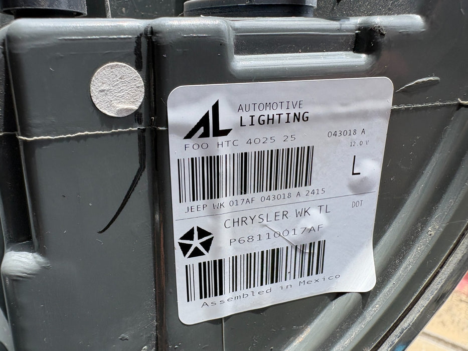 2014-2018 JEEP GRAND CHEROKEE LEFT SIDE TAIL LIGHT OEM P68110017AF