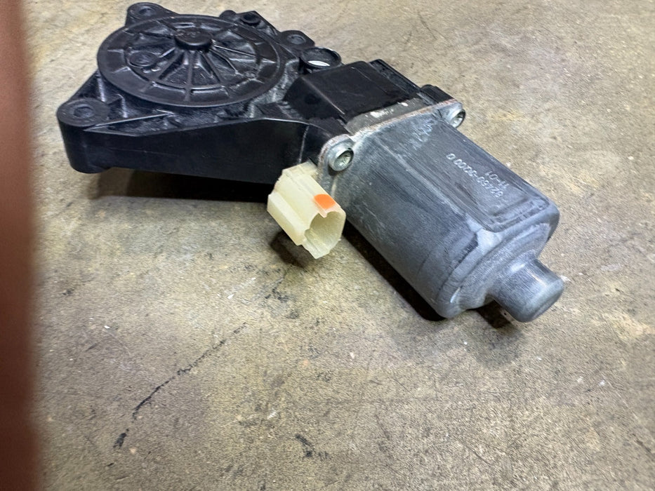 2011 - 2014 Hyundai Sonata Front Right Side Door Window Motor OEM 130822608