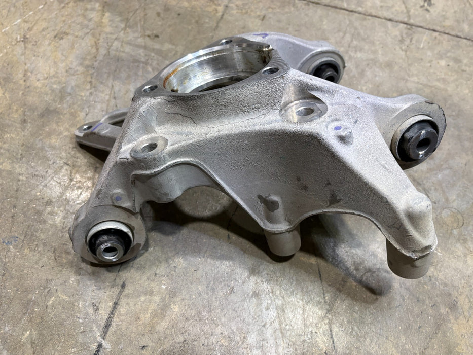 2018 - 2022 Chevrolet Equinox Rear Left Suspension Spindle Knuckle 84034300 OEM