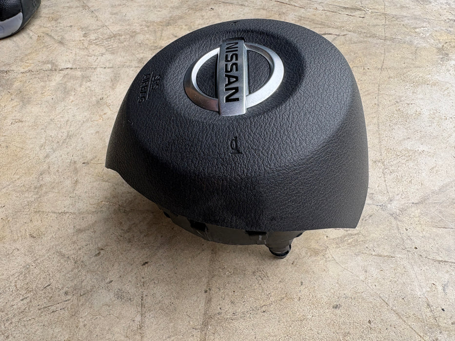 2020, 2021, 2022, 2023, 2024, 2025 Nissan Versa Driver Steering Wheel Airbag OEM