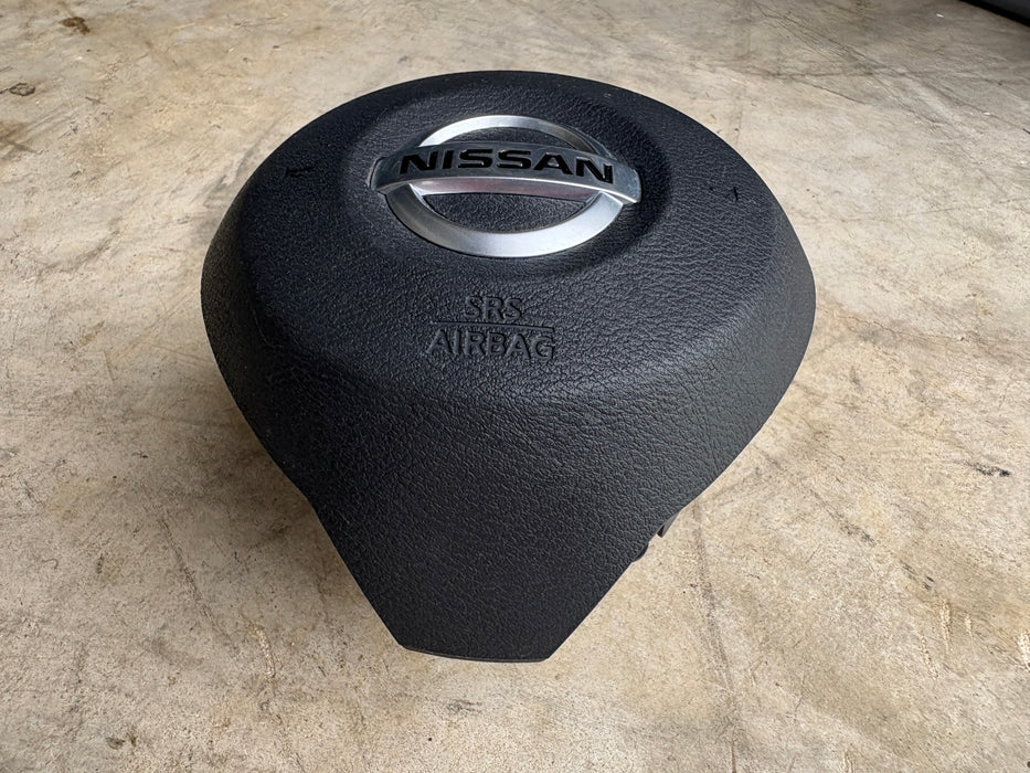 2020, 2021, 2022, 2023, 2024, 2025 Nissan Versa Driver Steering Wheel Airbag OEM